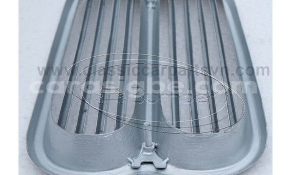 Buy Center grille BMW 2002 in Agbelouve in Maritime Buy Center grille BMW 2002 in Agbelouve in Maritime