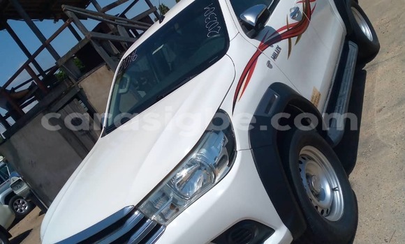 Acheter Neuf Voiture Toyota Hilux Blanc à Lomé, Togo Acheter Neuf Voiture Toyota Hilux Blanc à Lomé, Togo