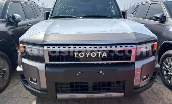 Acheter Neuf Voiture Toyota Land Cruiser Prado Beige à Lomé, Togo Acheter Neuf Voiture Toyota Land Cruiser Prado Beige à Lomé, Togo