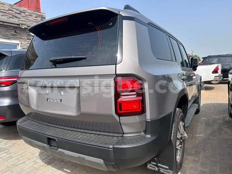 Big with watermark toyota land cruiser prado togo lome 9645