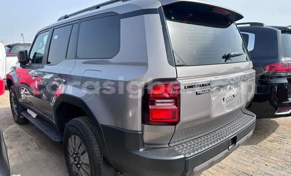 Acheter Neuf Voiture Toyota Land Cruiser Prado Beige à Lomé, Togo Acheter Neuf Voiture Toyota Land Cruiser Prado Beige à Lomé, Togo