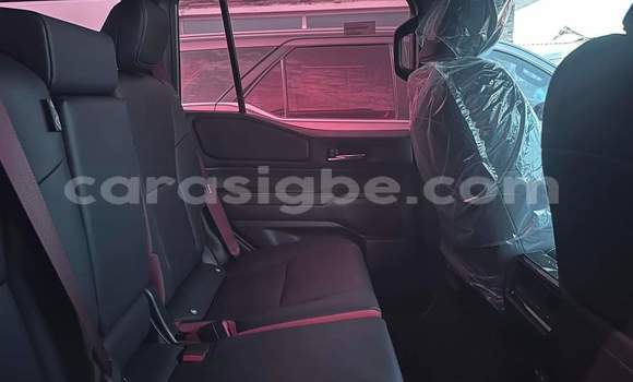 Acheter Neuf Voiture Toyota Land Cruiser Prado Beige à Lomé, Togo Acheter Neuf Voiture Toyota Land Cruiser Prado Beige à Lomé, Togo