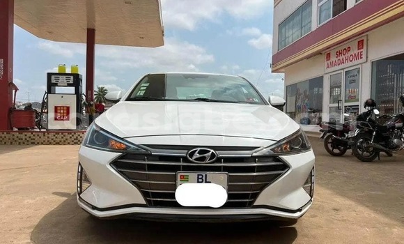 Acheter Occasion Voiture Hyundai Elantra Blanc à Aného, Togo Acheter Occasion Voiture Hyundai Elantra Blanc à Aného, Togo