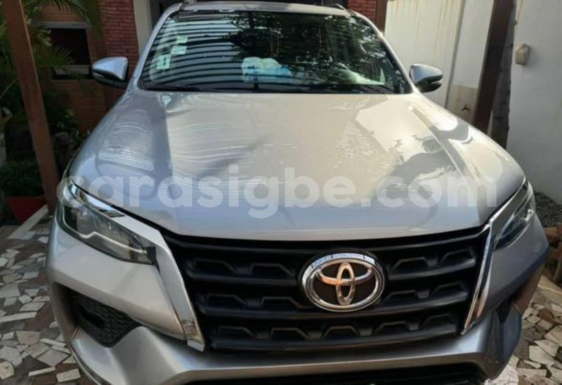 Big with watermark toyota fortuner togo lome 9679