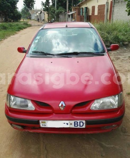 Big with watermark renault megane togo lome 9698