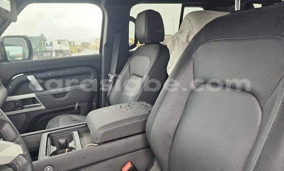 Acheter Occasion Voiture Land Rover Defender Gris à Lomé, Togo Acheter Occasion Voiture Land Rover Defender Gris à Lomé, Togo