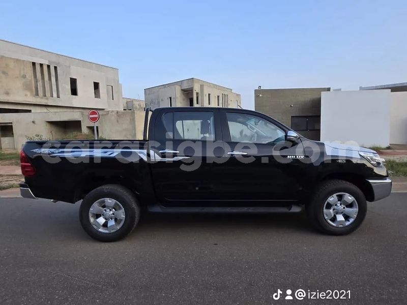 Big with watermark toyota hilux maritime lome 9719