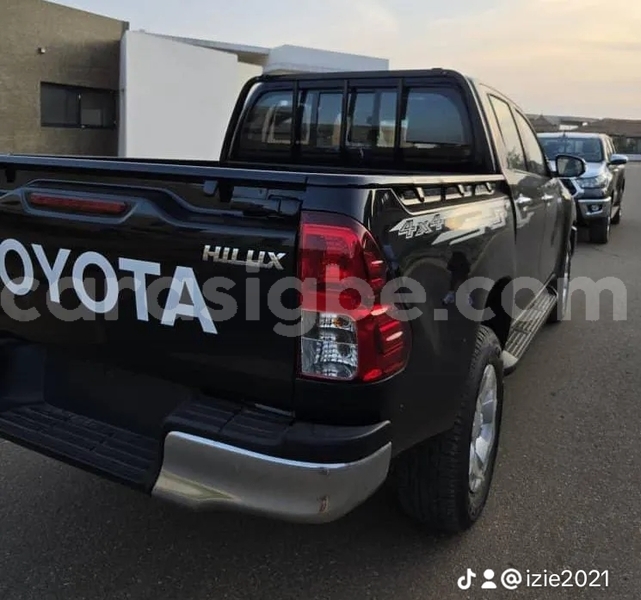 Big with watermark toyota hilux maritime lome 9719