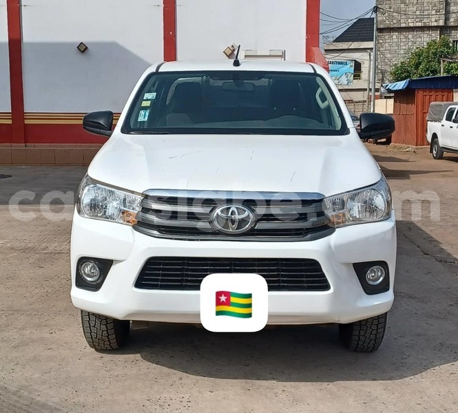 Big with watermark toyota hilux togo lome 9728