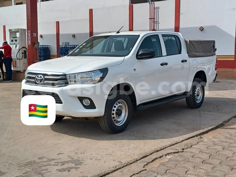 Big with watermark toyota hilux togo lome 9728