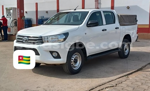 Acheter Occasion Voiture Toyota Hilux Blanc à Lomé, Togo Acheter Occasion Voiture Toyota Hilux Blanc à Lomé, Togo