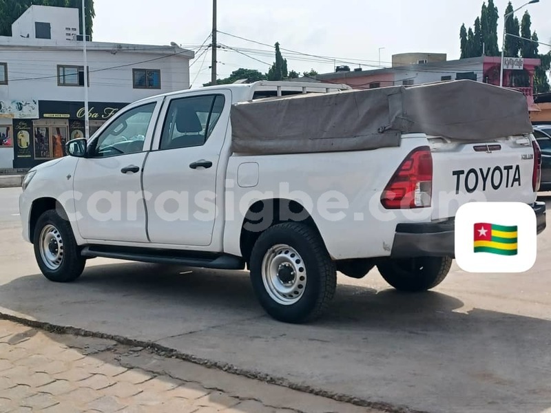 Big with watermark toyota hilux togo lome 9728