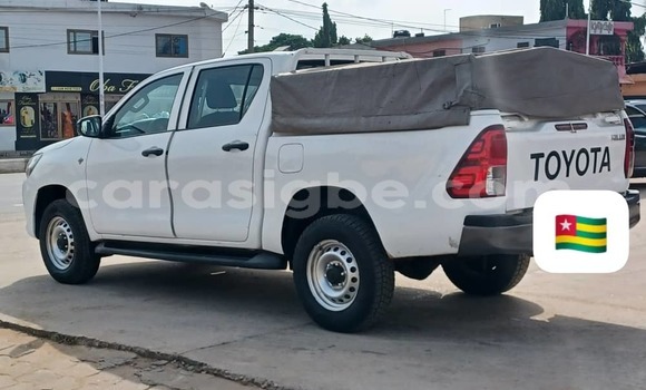 Acheter Occasion Voiture Toyota Hilux Blanc à Lomé, Togo Acheter Occasion Voiture Toyota Hilux Blanc à Lomé, Togo
