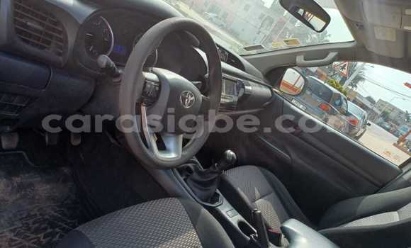 Acheter Occasion Voiture Toyota Hilux Blanc à Lomé, Togo Acheter Occasion Voiture Toyota Hilux Blanc à Lomé, Togo