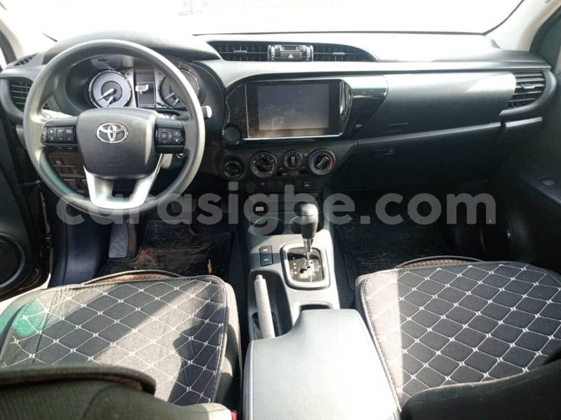 Big with watermark toyota hilux togo lome 9735