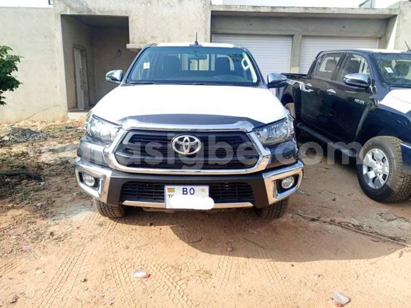 Big with watermark toyota hilux togo lome 9735