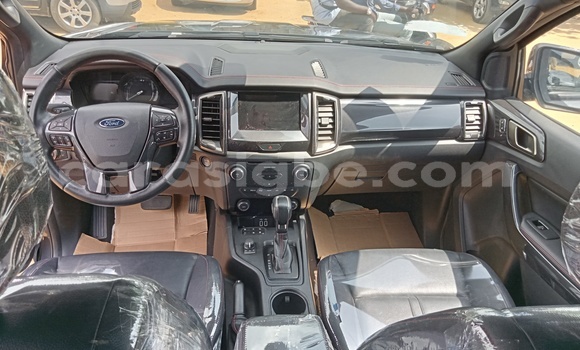 Acheter Import Voiture Ford Ranger Gris à Lomé, Togo Acheter Import Voiture Ford Ranger Gris à Lomé, Togo