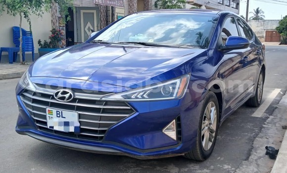 Buy Used Hyundai Elantra Blue Car in Lome in Maritime Buy Used Hyundai Elantra Blue Car in Lome in Maritime