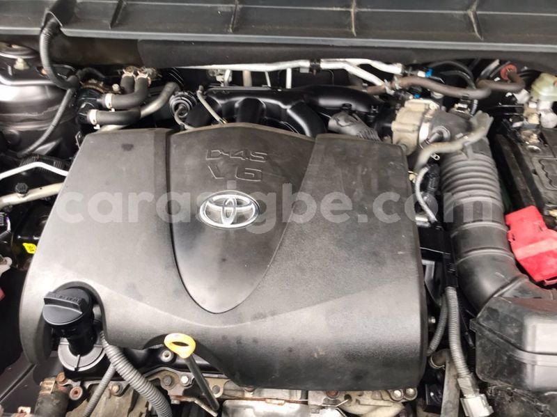 Big with watermark toyota highlander togo lome 9761