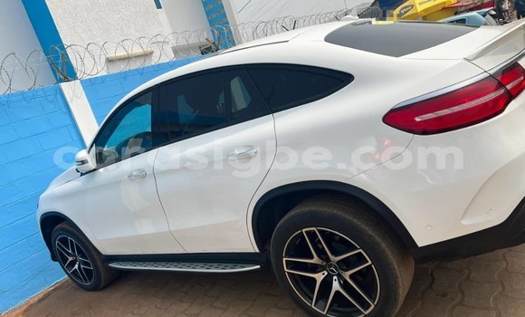 Acheter Occasion Voiture Mercedes‒Benz GLE Coupe Blanc à Lomé, Togo Acheter Occasion Voiture Mercedes‒Benz GLE Coupe Blanc à Lomé, Togo