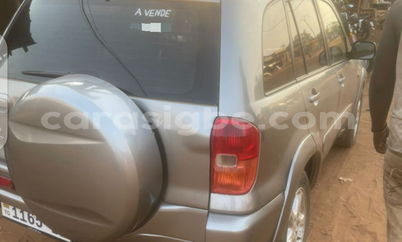 Acheter Occasion Voiture Toyota RAV4 Gris à Lomé, Togo Acheter Occasion Voiture Toyota RAV4 Gris à Lomé, Togo