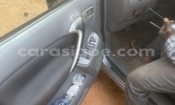 Acheter Occasion Voiture Toyota RAV4 Gris à Lomé, Togo Acheter Occasion Voiture Toyota RAV4 Gris à Lomé, Togo