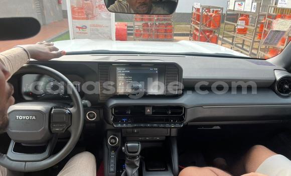 Acheter Neuf Voiture Toyota Land Cruiser Prado Blanc à Lomé, Togo Acheter Neuf Voiture Toyota Land Cruiser Prado Blanc à Lomé, Togo