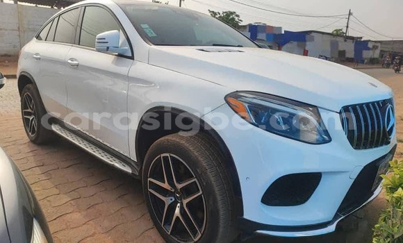 Acheter Occasion Voiture Mercedes‒Benz GLE Blanc à Lomé, Togo Acheter Occasion Voiture Mercedes‒Benz GLE Blanc à Lomé, Togo