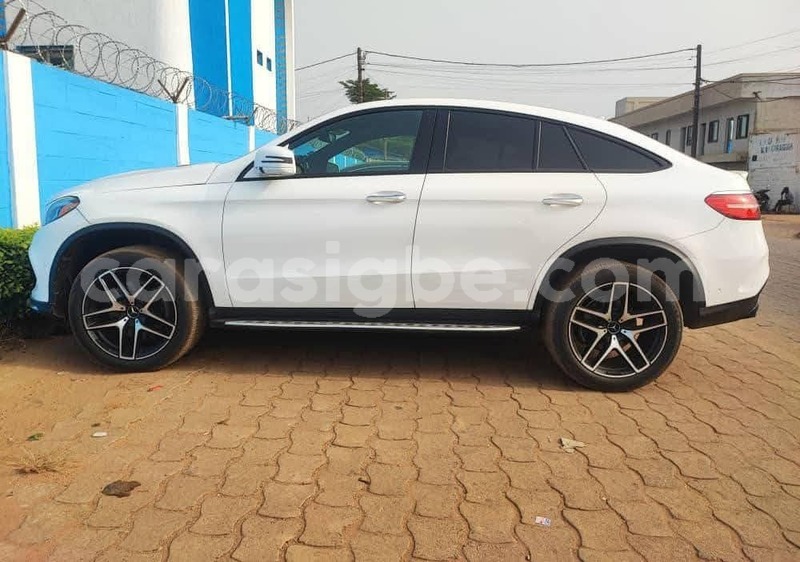 Big with watermark mercedes benz gle togo lome 9784