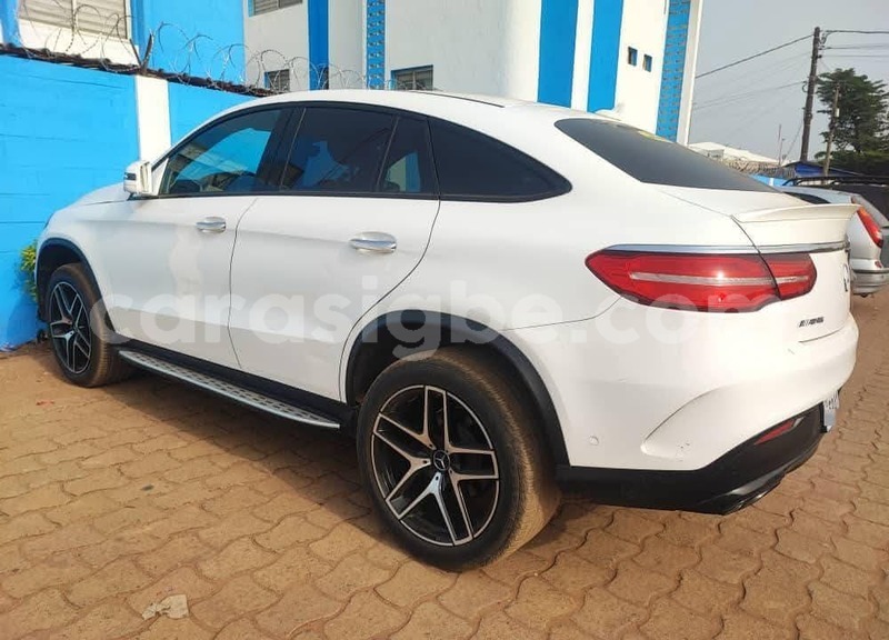 Big with watermark mercedes benz gle togo lome 9784