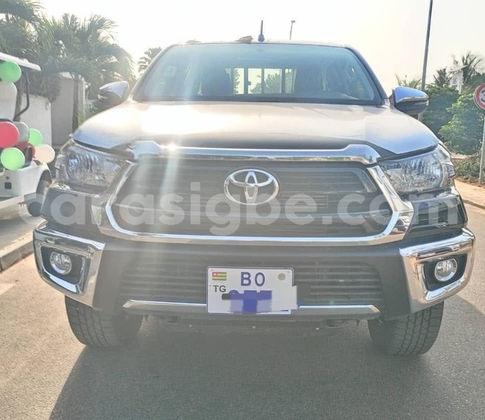 Big with watermark toyota hilux togo lome 9786