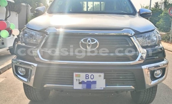 Acheter Neuf Voiture Toyota Hilux Noir à Lomé, Togo Acheter Neuf Voiture Toyota Hilux Noir à Lomé, Togo