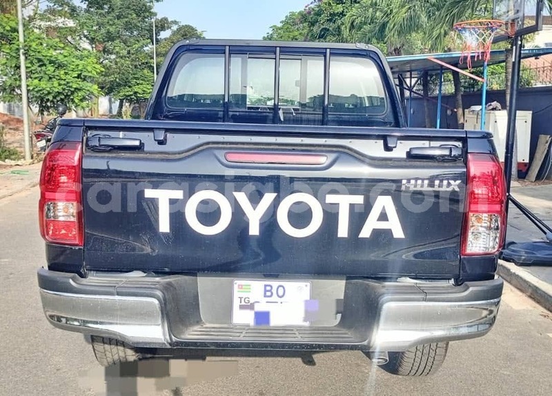 Big with watermark toyota hilux togo lome 9786