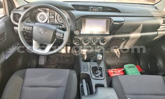 Acheter Neuf Voiture Toyota Hilux Noir à Lomé, Togo Acheter Neuf Voiture Toyota Hilux Noir à Lomé, Togo