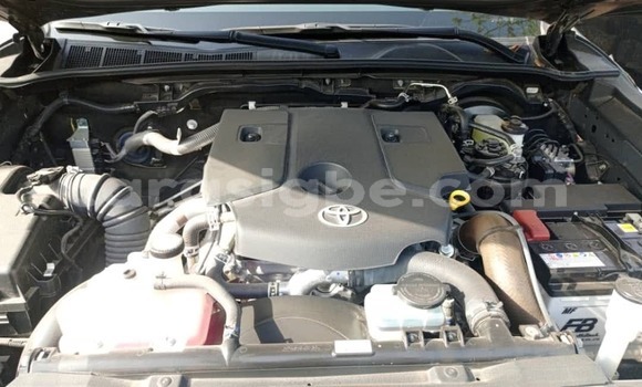 Acheter Neuf Voiture Toyota Hilux Noir à Lomé, Togo Acheter Neuf Voiture Toyota Hilux Noir à Lomé, Togo