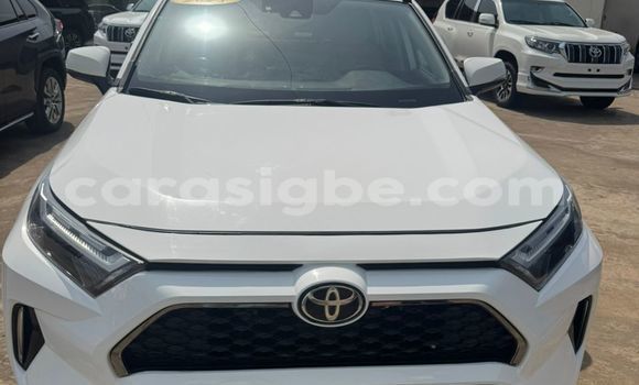 Acheter Occasion Voiture Toyota RAV4 Blanc à Lomé, Togo Acheter Occasion Voiture Toyota RAV4 Blanc à Lomé, Togo