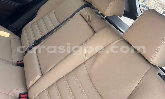 Acheter Occasion Voiture Toyota RAV4 Blanc à Lomé, Togo Acheter Occasion Voiture Toyota RAV4 Blanc à Lomé, Togo