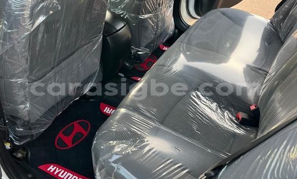 Buy Used Hyundai Sonata White Car in Lome in Togo Buy Used Hyundai Sonata White Car in Lome in Togo