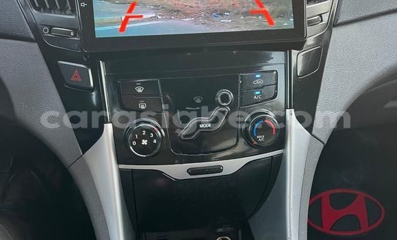 Buy Used Hyundai Sonata White Car in Lome in Togo Buy Used Hyundai Sonata White Car in Lome in Togo