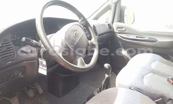Buy Used Hyundai H1 Red Car in Lome in Togo Buy Used Hyundai H1 Red Car in Lome in Togo