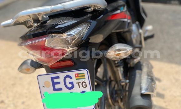 Buy Used Haojue Lucky White Bike in Lome in Togo Buy Used Haojue Lucky White Bike in Lome in Togo