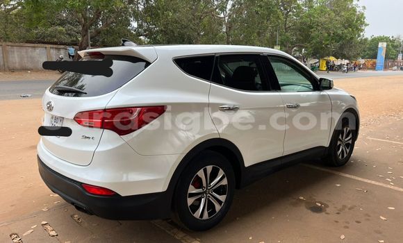 Acheter Occasion Voiture Hyundai Santa Fe Blanc à Lomé, Togo Acheter Occasion Voiture Hyundai Santa Fe Blanc à Lomé, Togo