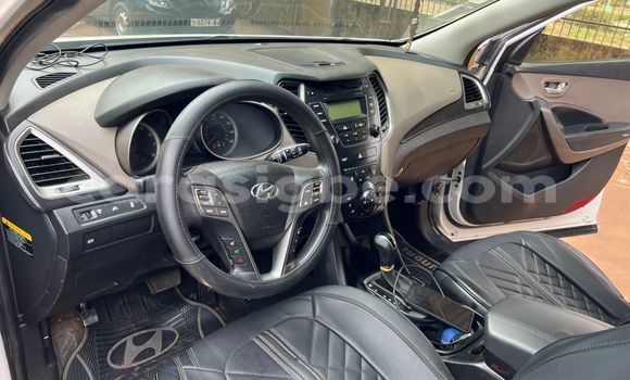 Acheter Occasion Voiture Hyundai Santa Fe Blanc à Lomé, Togo Acheter Occasion Voiture Hyundai Santa Fe Blanc à Lomé, Togo