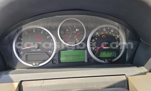 Acheter Occasion Voiture Range Rover Range Rover Rouge à Lomé, Togo Acheter Occasion Voiture Range Rover Range Rover Rouge à Lomé, Togo