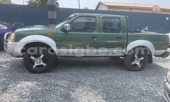 Buy Used Nissan Navara Green Car in Lome in Togo Buy Used Nissan Navara Green Car in Lome in Togo