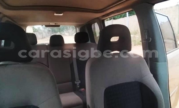 Acheter Occasion Voiture Nissan X–Trail Beige à Lomé, Togo Acheter Occasion Voiture Nissan X–Trail Beige à Lomé, Togo