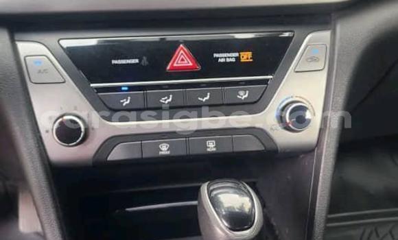 Acheter Occasion Voiture Hyundai Elantra Bleu à Lomé, Togo Acheter Occasion Voiture Hyundai Elantra Bleu à Lomé, Togo