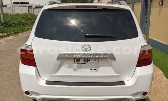Buy Used Toyota Highlander White Car in Lome in Maritime Buy Used Toyota Highlander White Car in Lome in Maritime