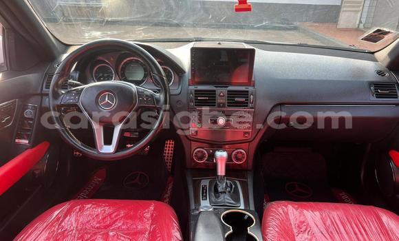 Buy Used Mercedes‒Benz C–Class White Car in Lome in Togo Buy Used Mercedes‒Benz C–Class White Car in Lome in Togo