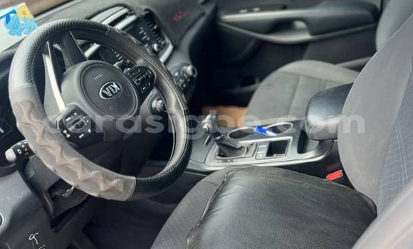 Acheter Occasion Voiture Kia Sorento Gris à Lomé, Togo Acheter Occasion Voiture Kia Sorento Gris à Lomé, Togo